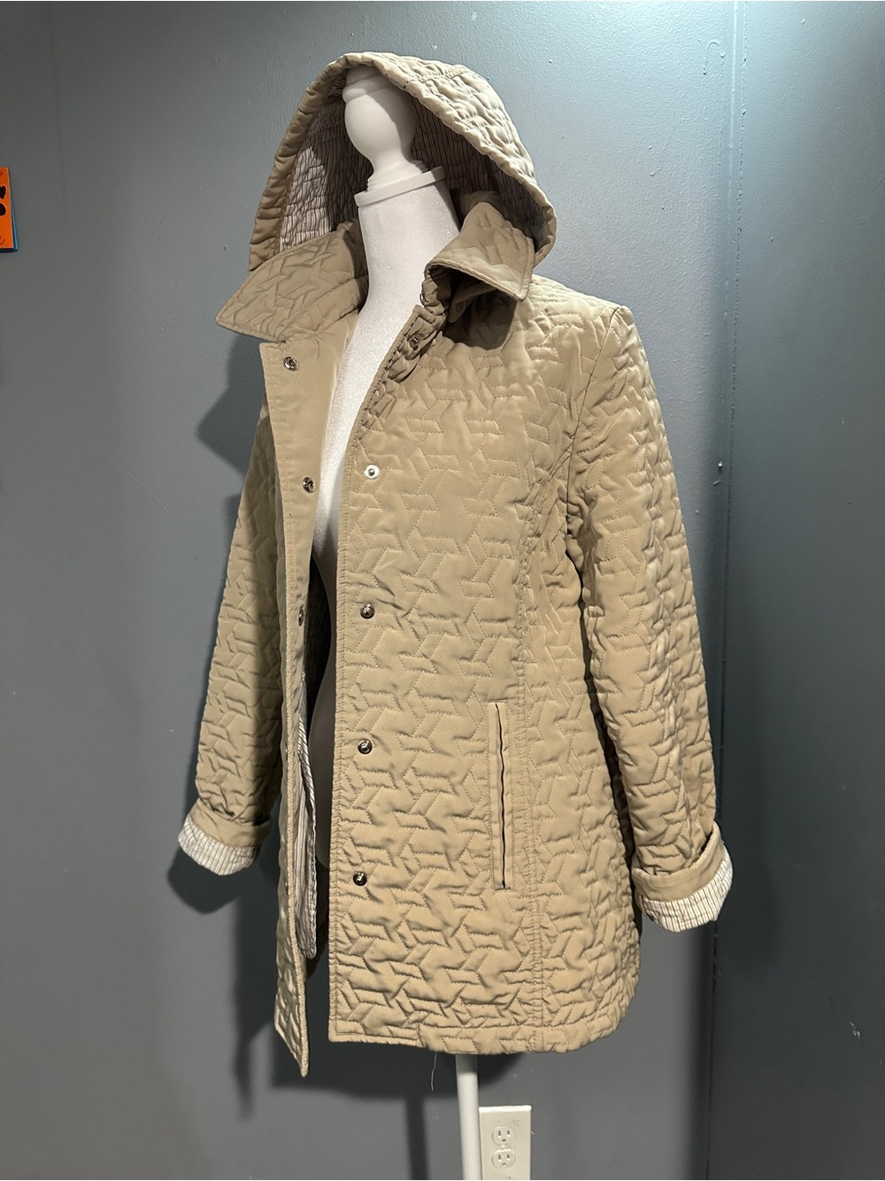 Calvin Klein Quilted Hooded Puffer Jacket in Beige